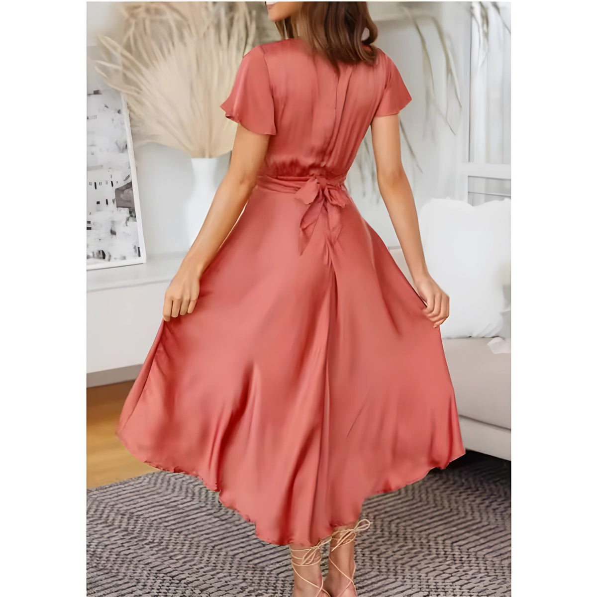 ELENA | ELEGANT SUMMER DRESS WITH FLUID SILHOUETTE
