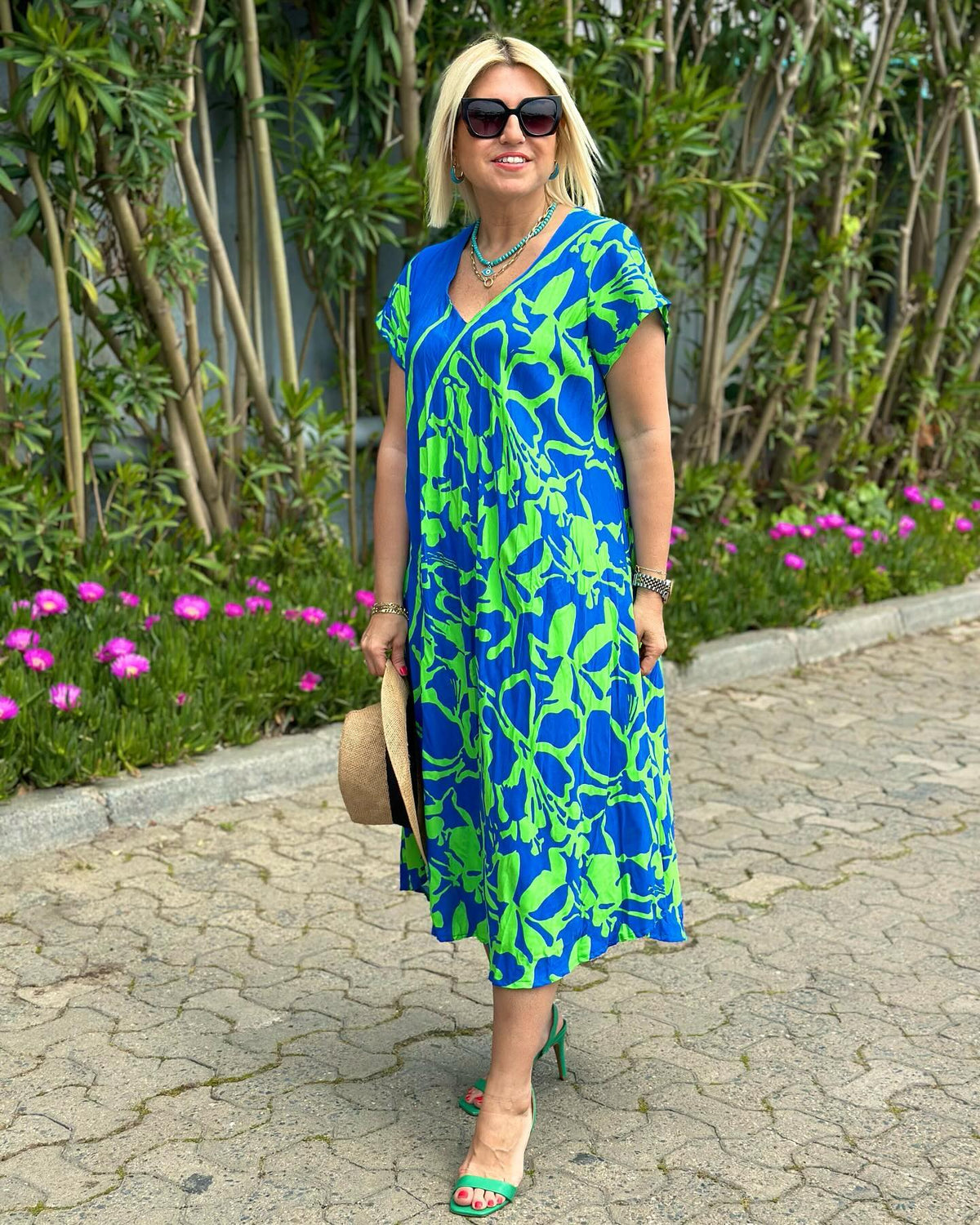 ANITA | ELEGANT FLORAL TUMMY-COVERAGE DRESS