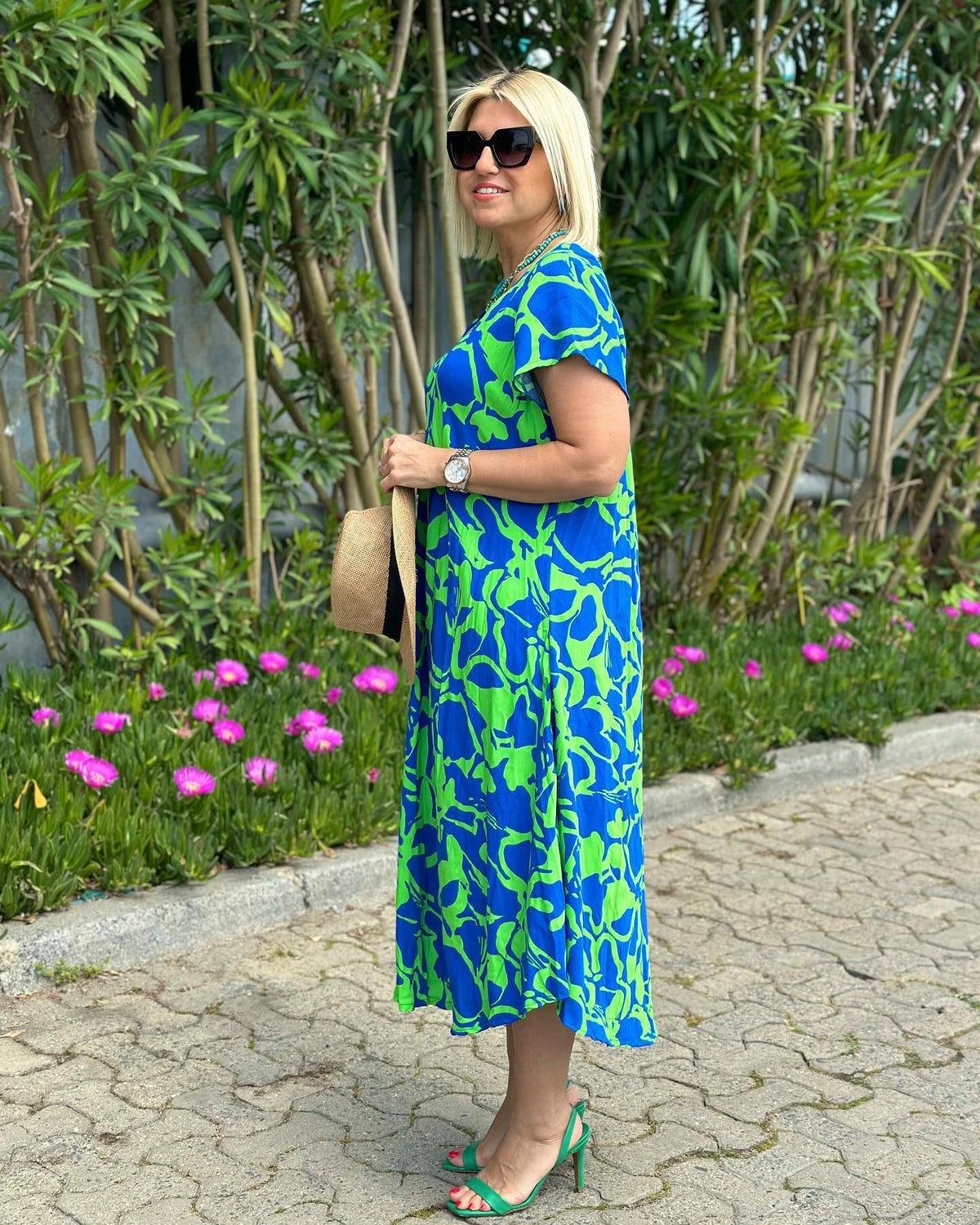 ANITA | ELEGANT FLORAL TUMMY-COVERAGE DRESS